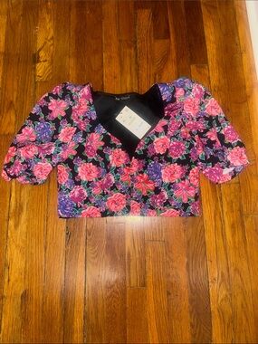 Zara Floral V-Neck Puff Sleeve Crop Top - Black with Pink & Purple Flowers